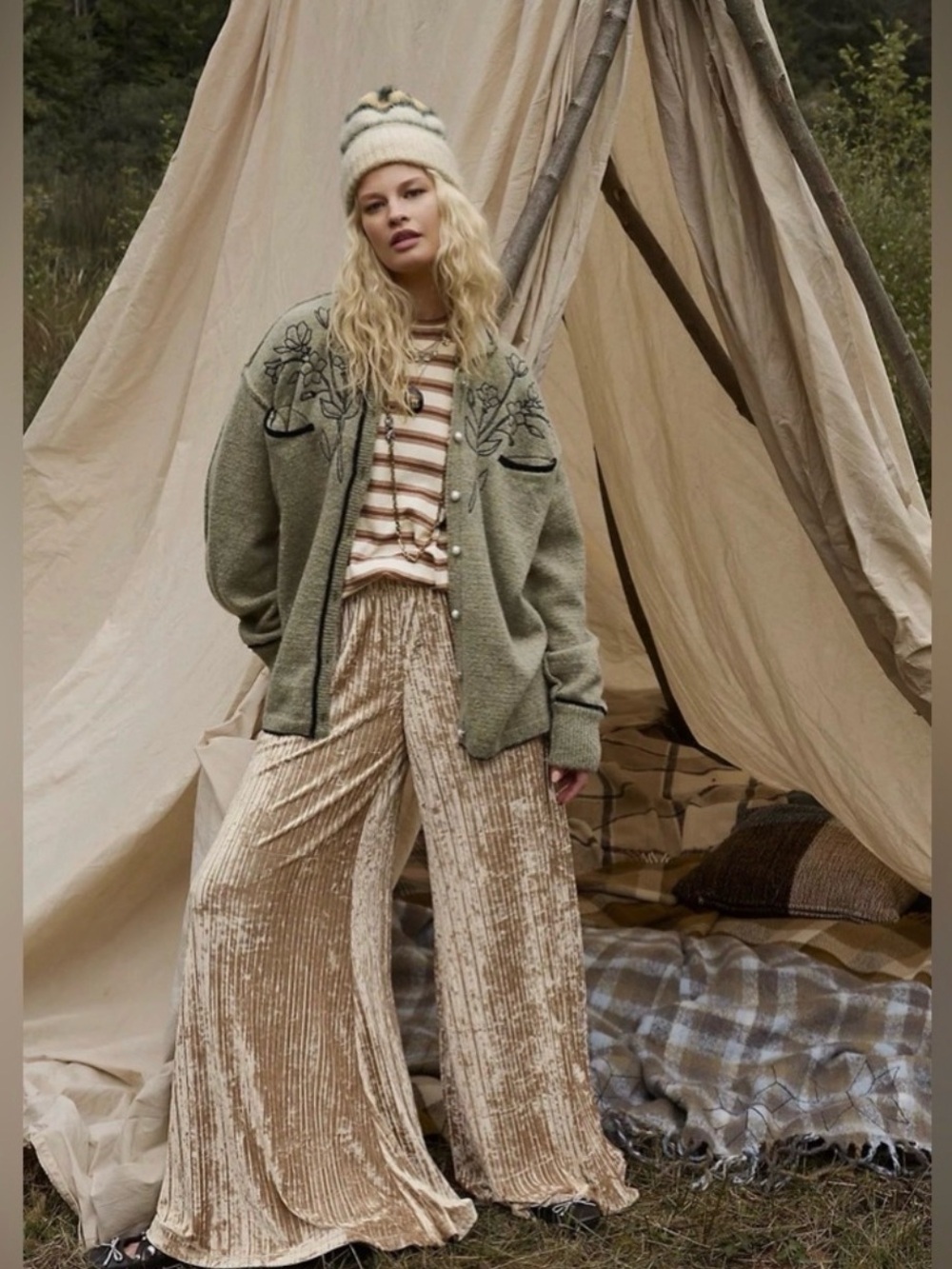 Free People Crushed Velvet ultra Wide-Leg Pants XS in Taupe pleated high-rise